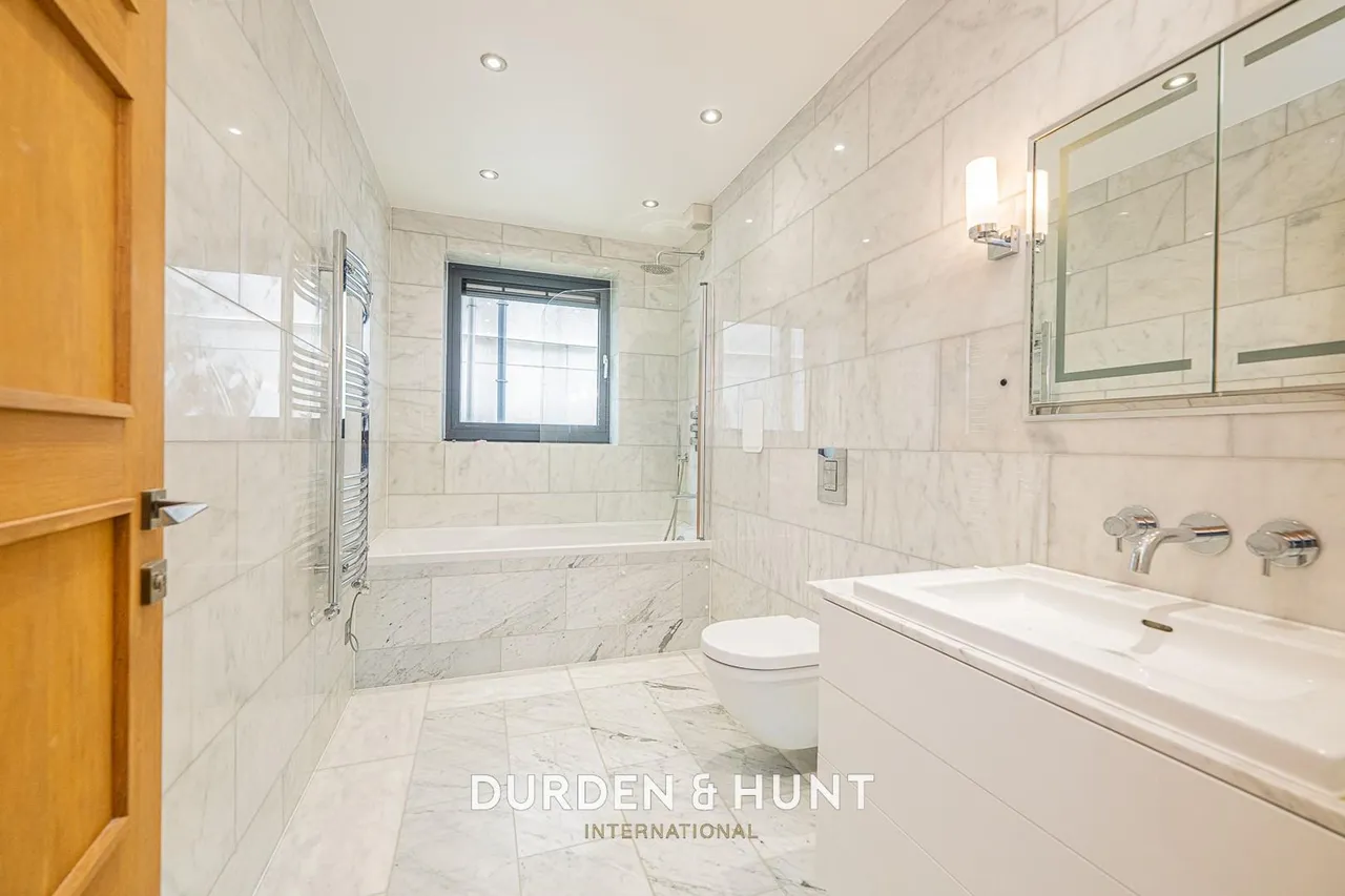Eden Avenue, Chigwell, IG7, photo 13