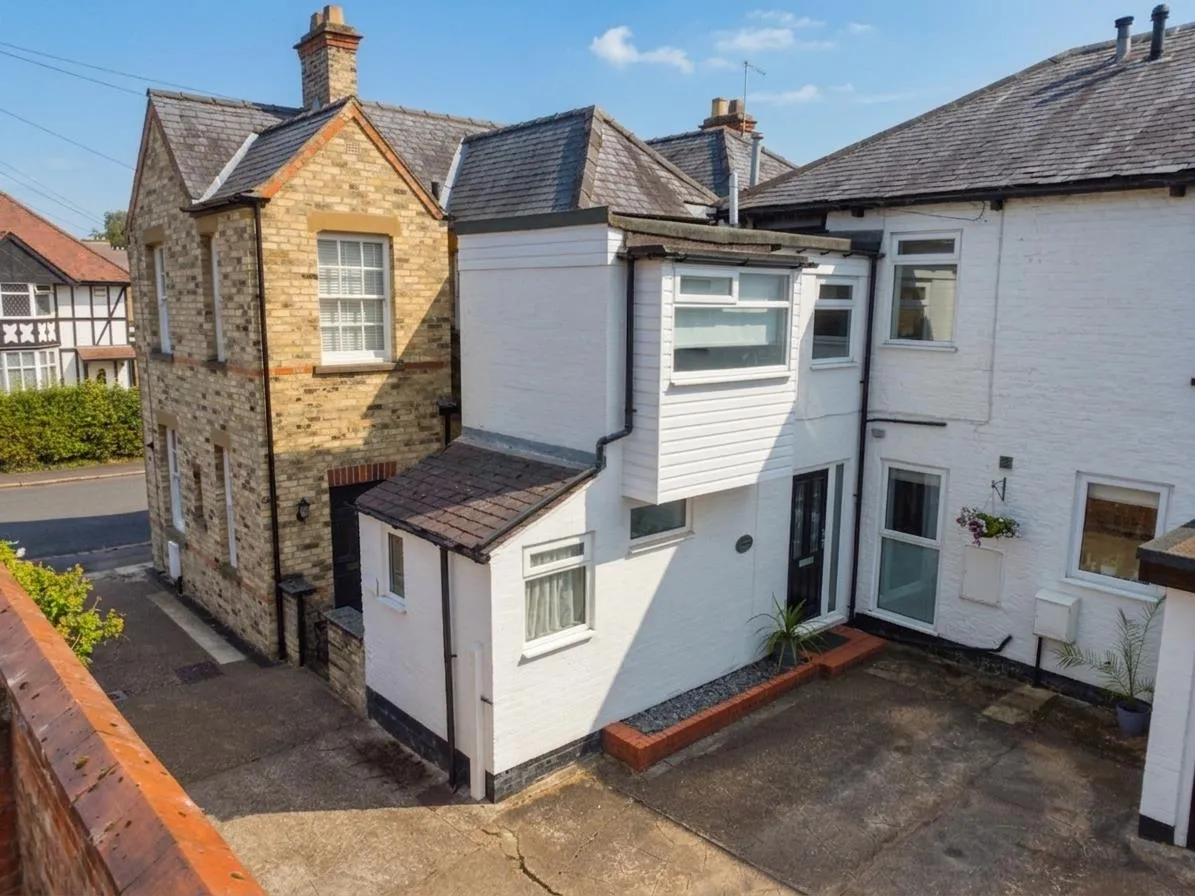 3 bed house for sale — School Lane, Kirk Ella