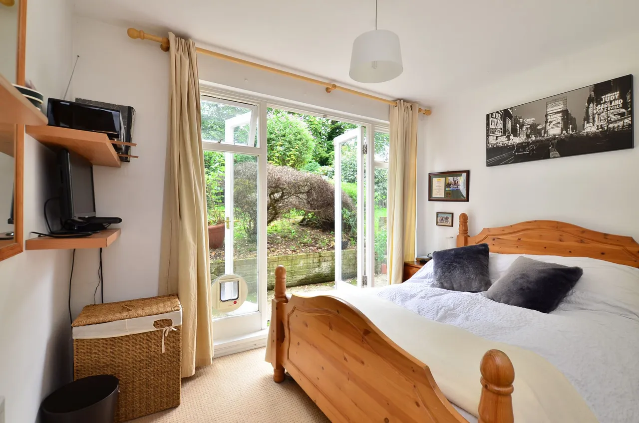 11a Gauden Road, London, photo 3