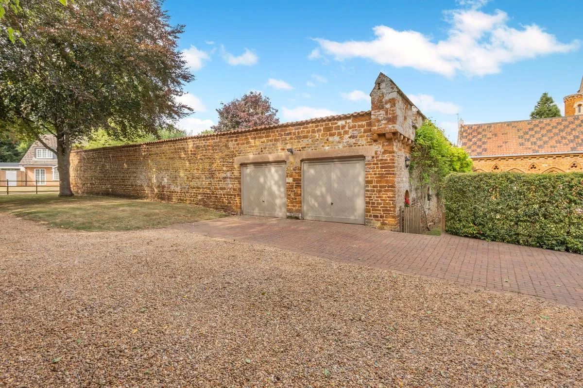Mackworth Drive, Finedon, NN9, photo 39