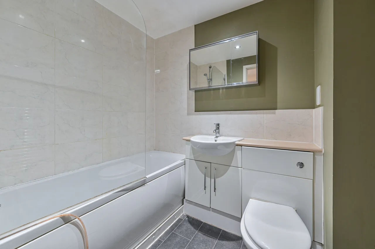 6 Reed House, 21 Durnsford Road, London, photo 9