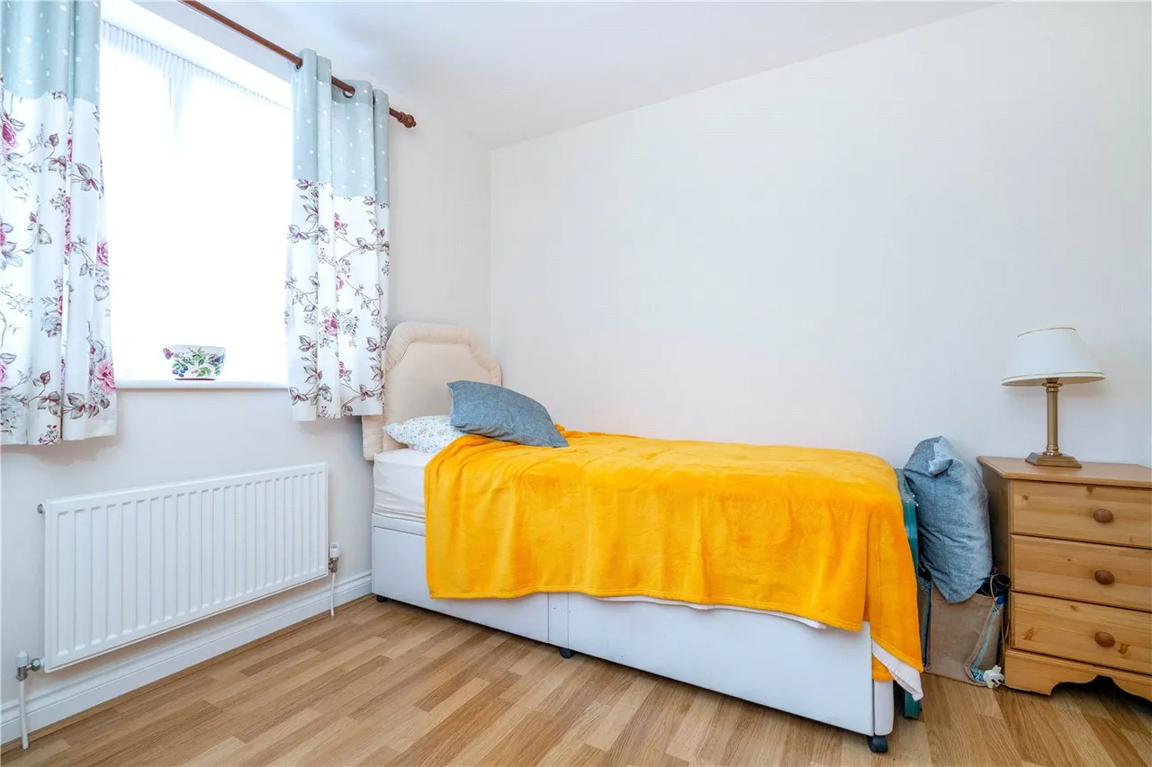 Priory Way, Sleaford, NG34, photo 9