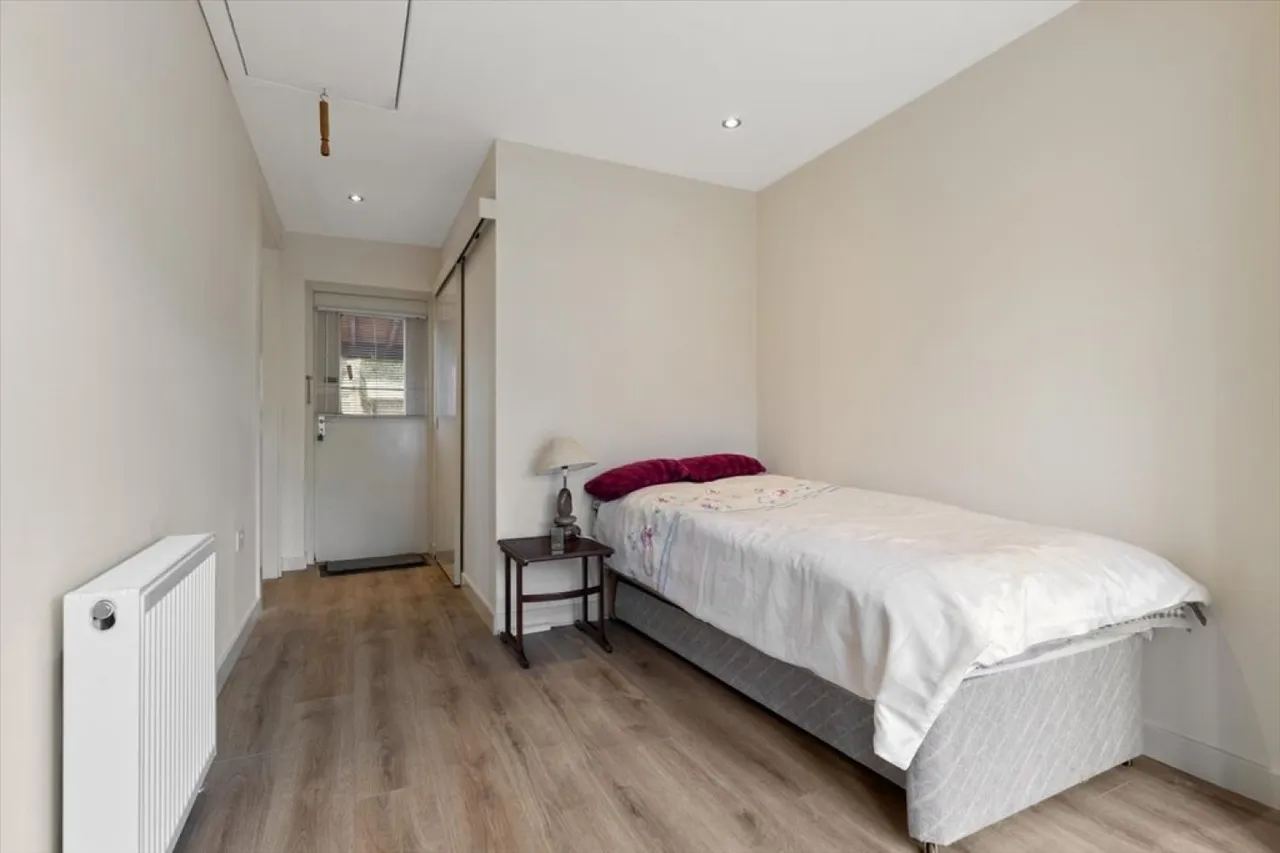 86 Queensland Drive, photo 8