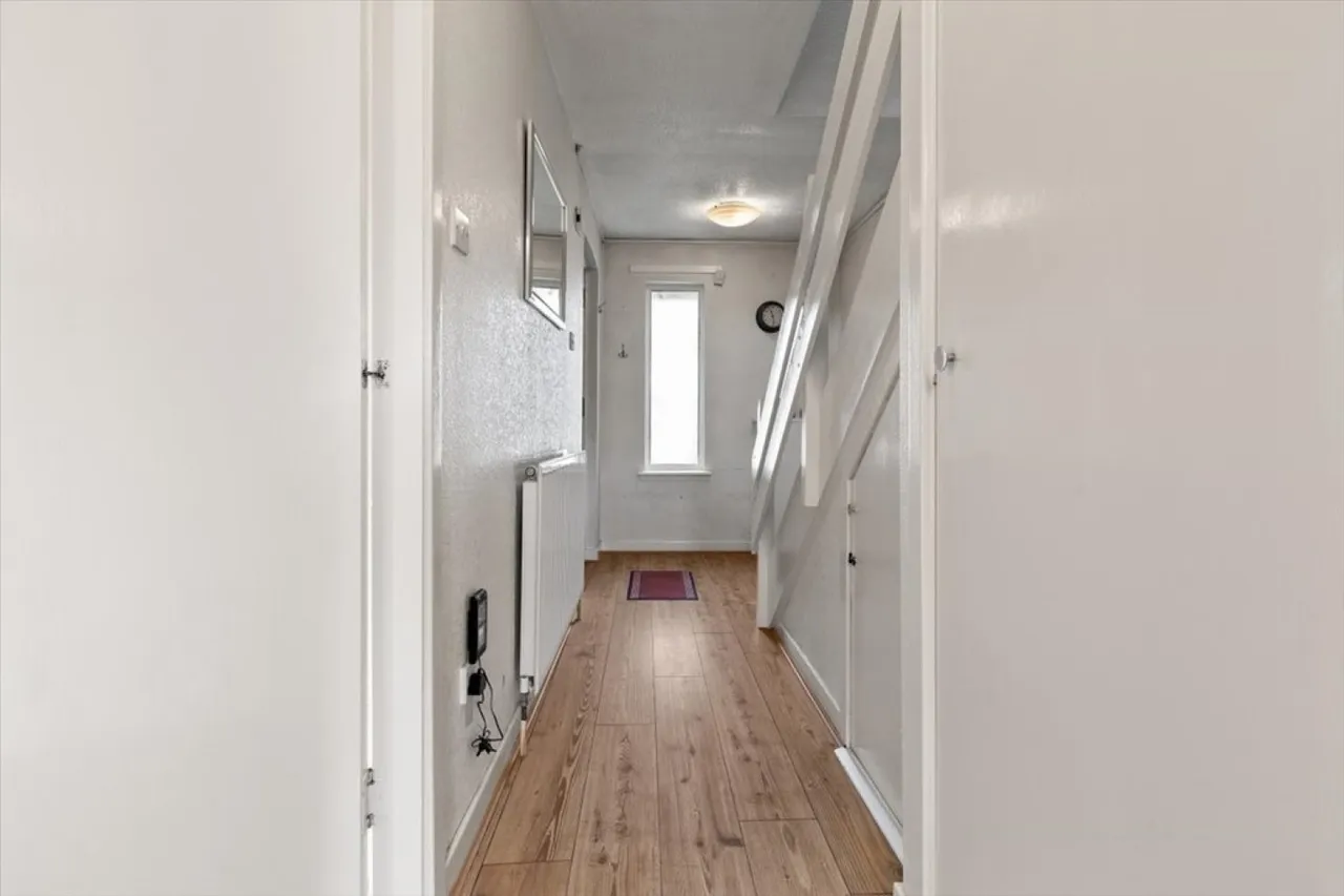 86 Queensland Drive, photo 4