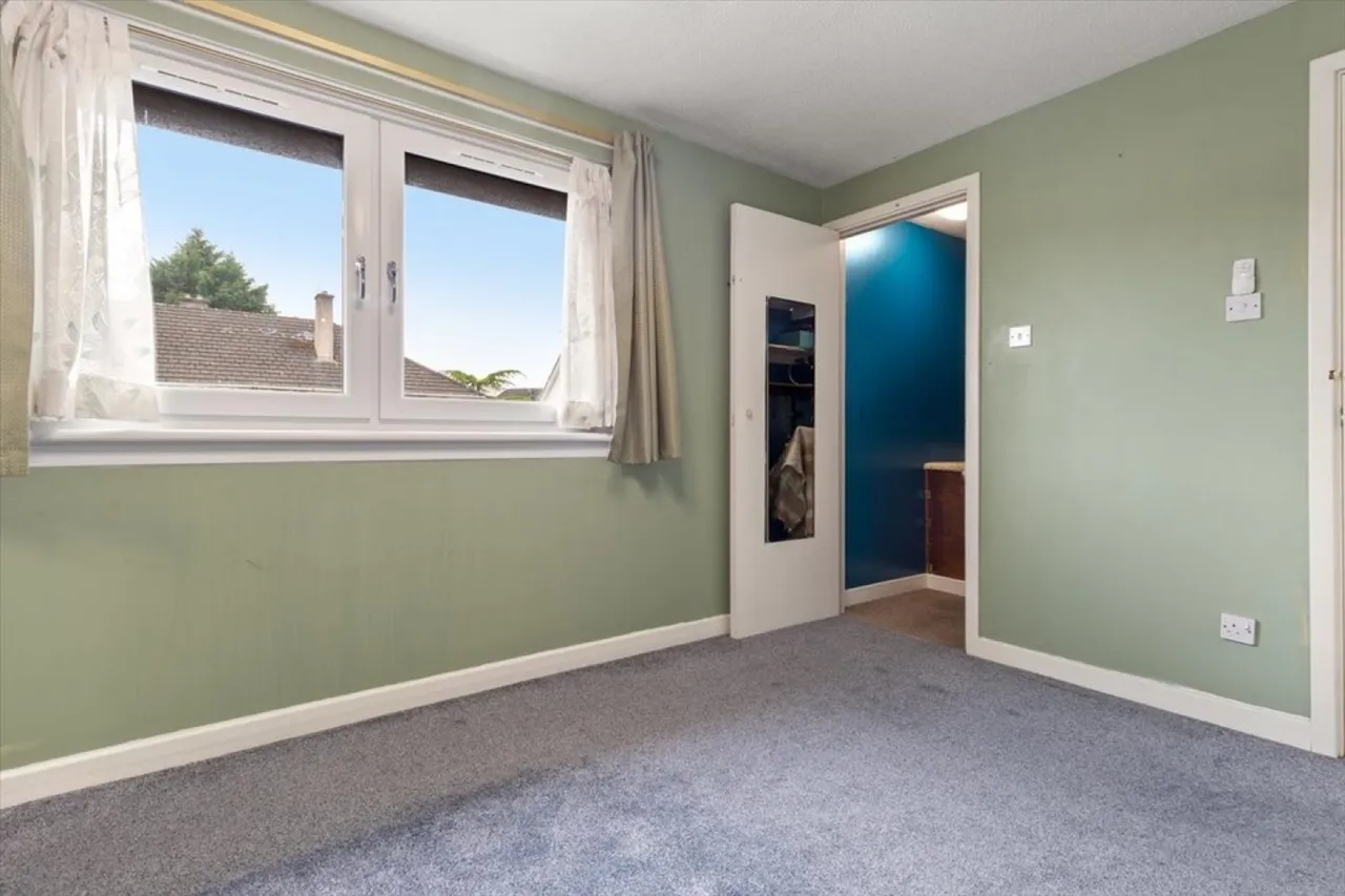 86 Queensland Drive, photo 11