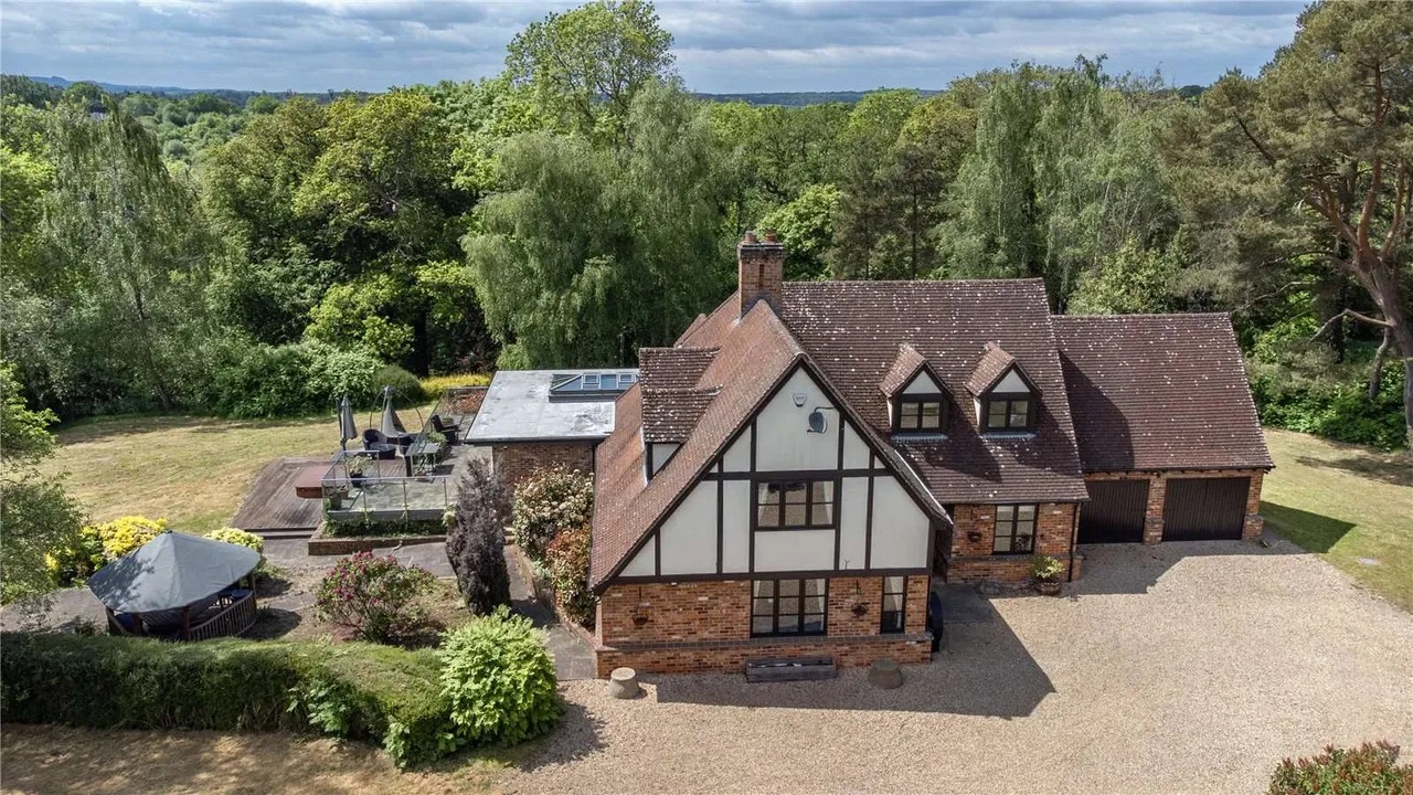 Snelsmore Common, Newbury, Berkshire, RG14 3BB, photo 2