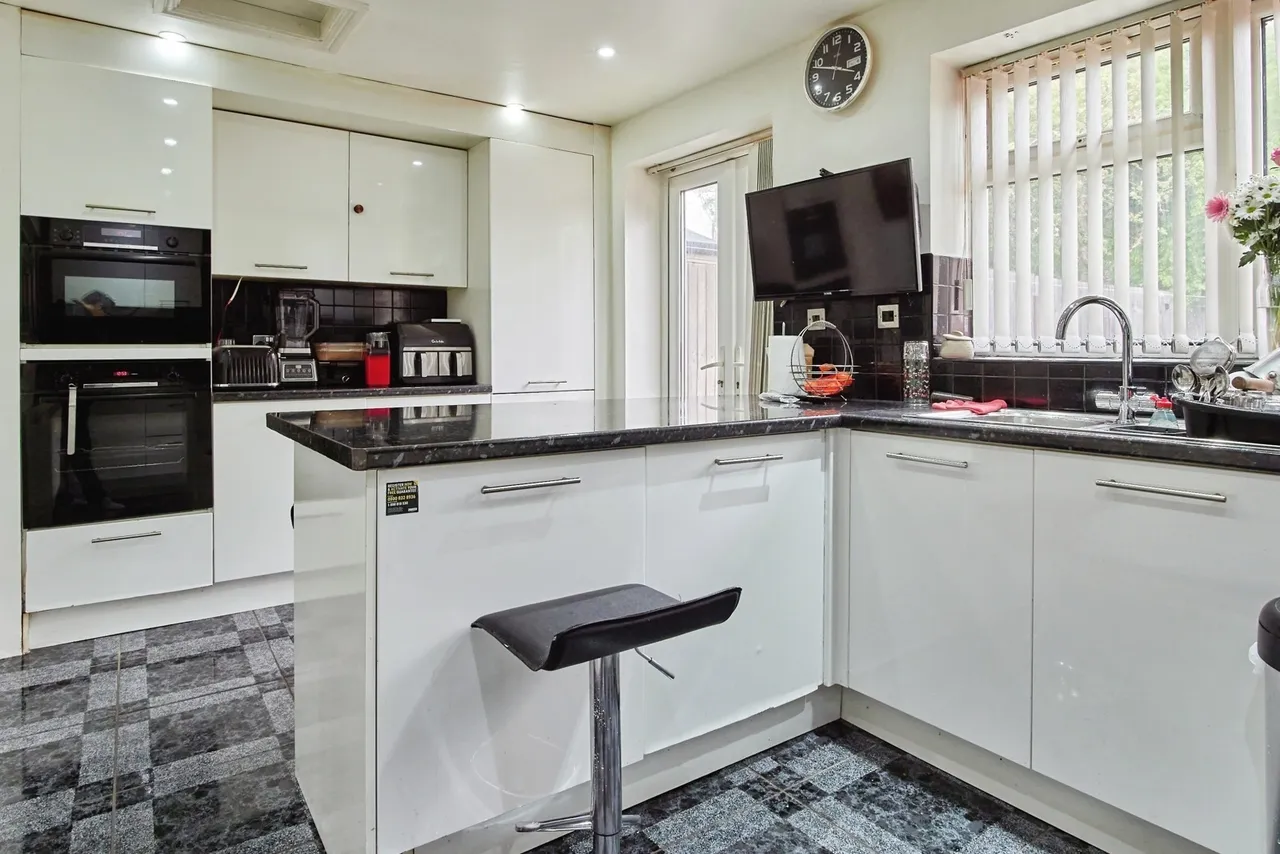 Tennal Road, B32, photo 8