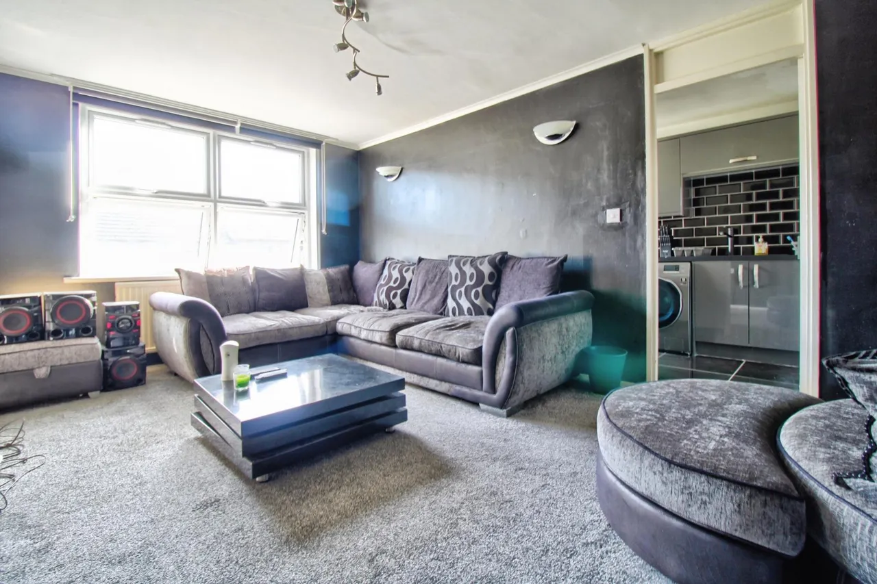 Barberry Close, Romford, RM3, photo 5