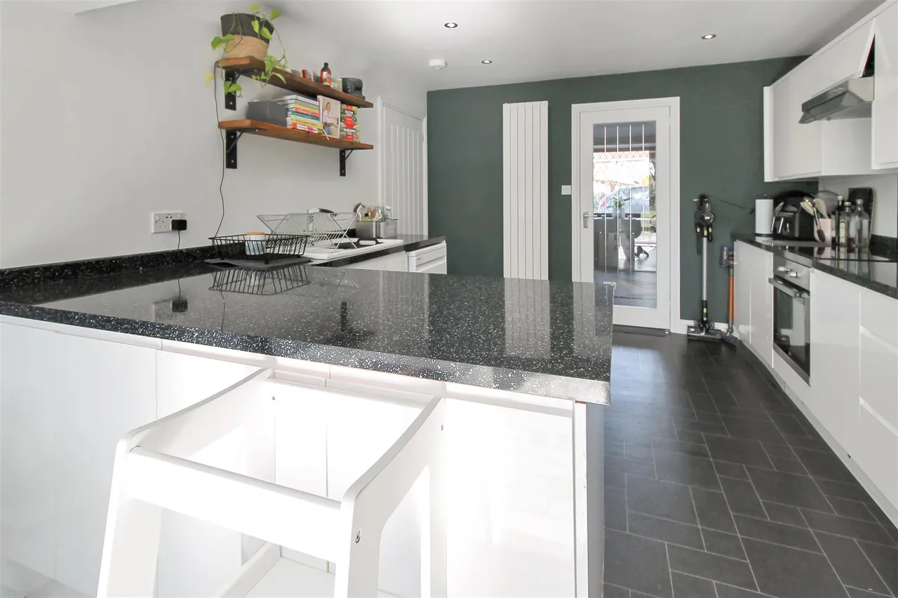 Shire Road, Thirsk, Yorkshire, YO7 1FE, photo 8
