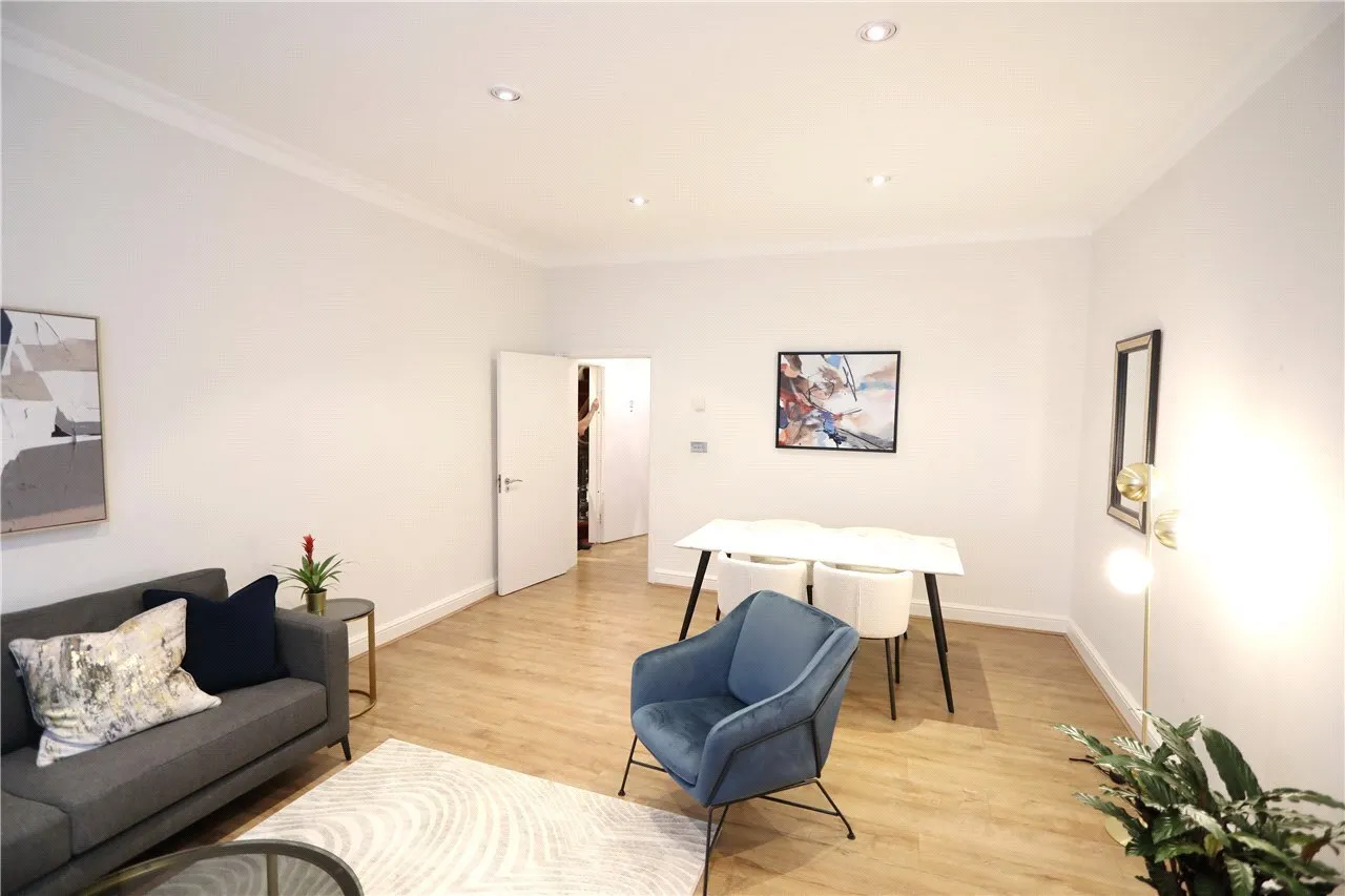 Cheniston Gardens, Kensington, London, W8, photo 8