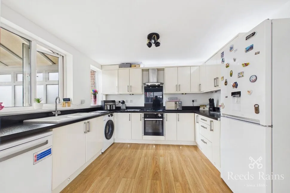 Ashlar Grove, Castleford, WF10, photo 4