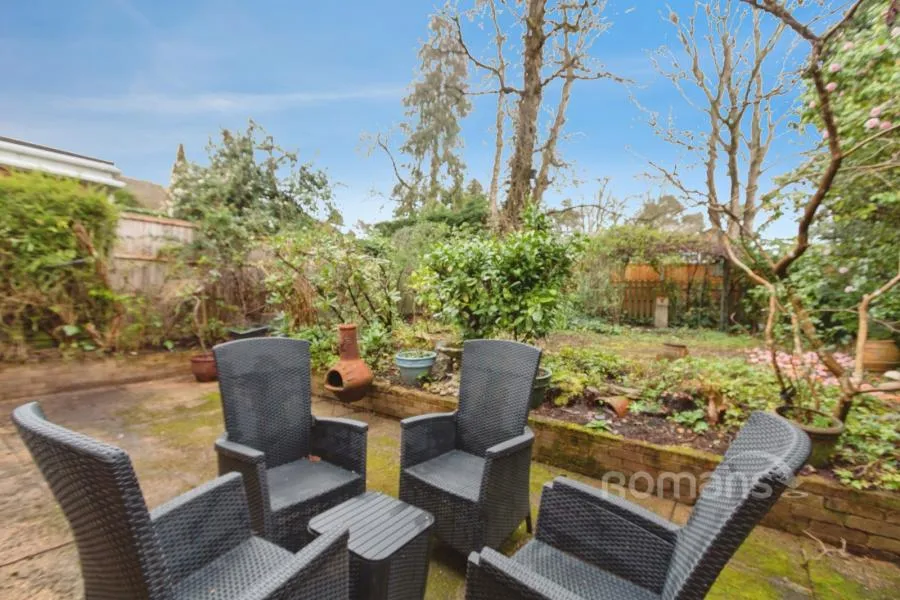 Buttermere Drive, Camberley, GU15, photo 11