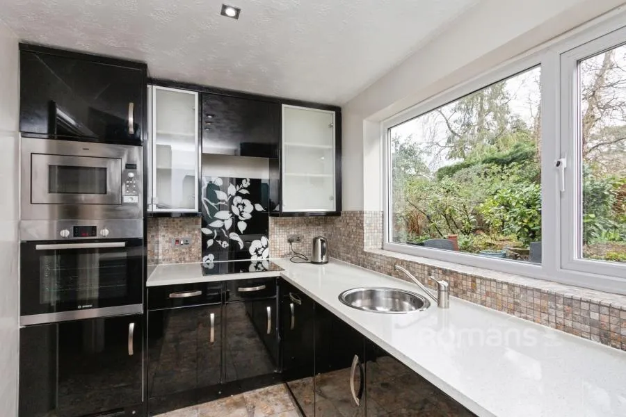 Buttermere Drive, Camberley, GU15, photo 2