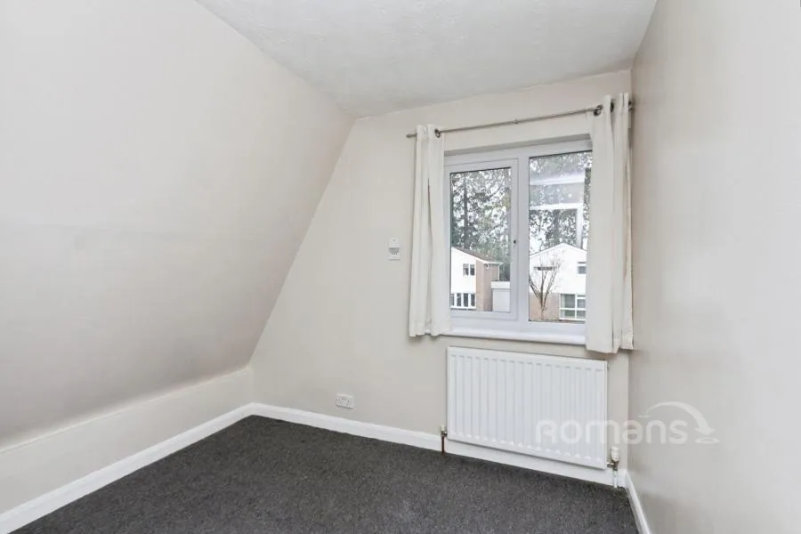 Buttermere Drive, Camberley, GU15, photo 9