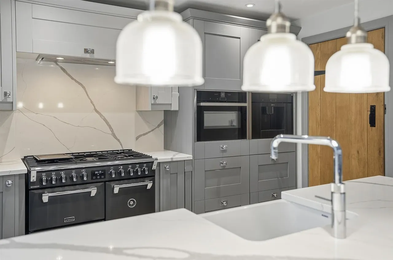 New Road, Prestbury, photo 5