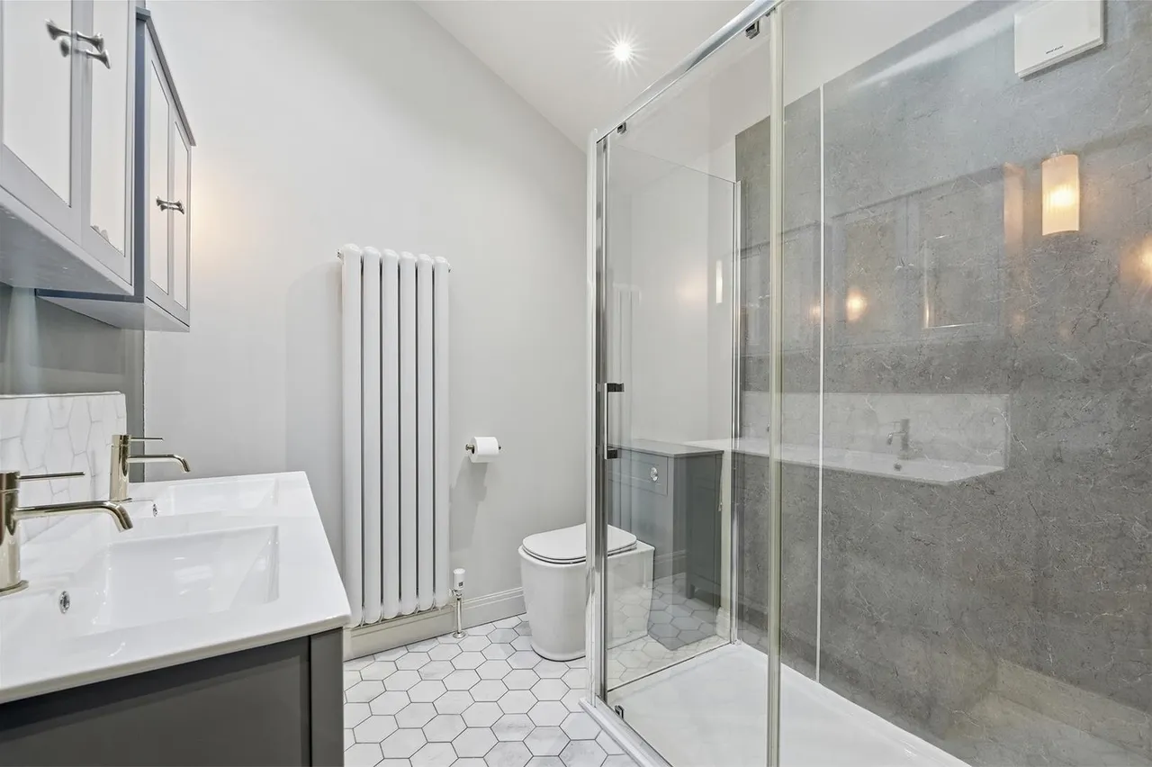 New Road, Prestbury, photo 17