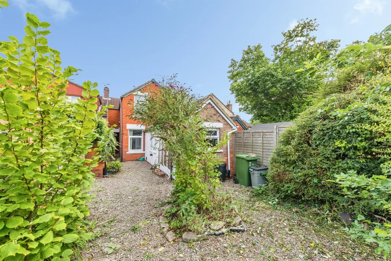 Kingsdown Road, Swindon, SN2, photo 10