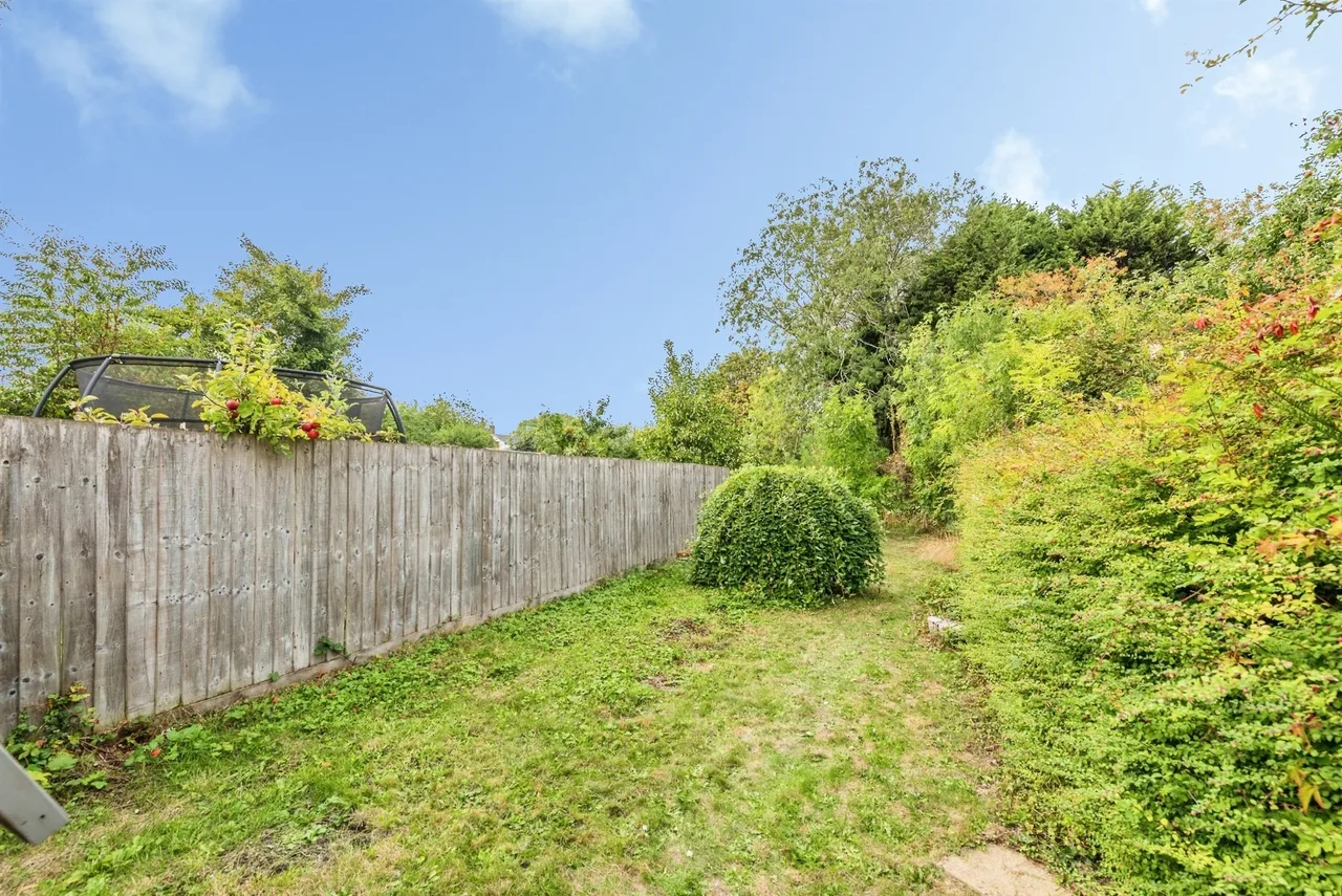 Kingsdown Road, Swindon, SN2, photo 12