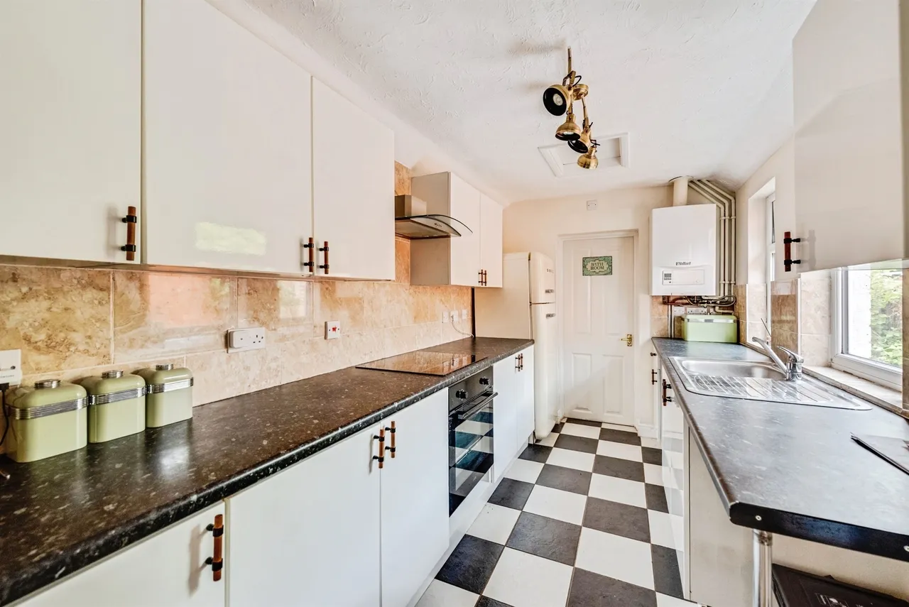 Kingsdown Road, Swindon, SN2, photo 2