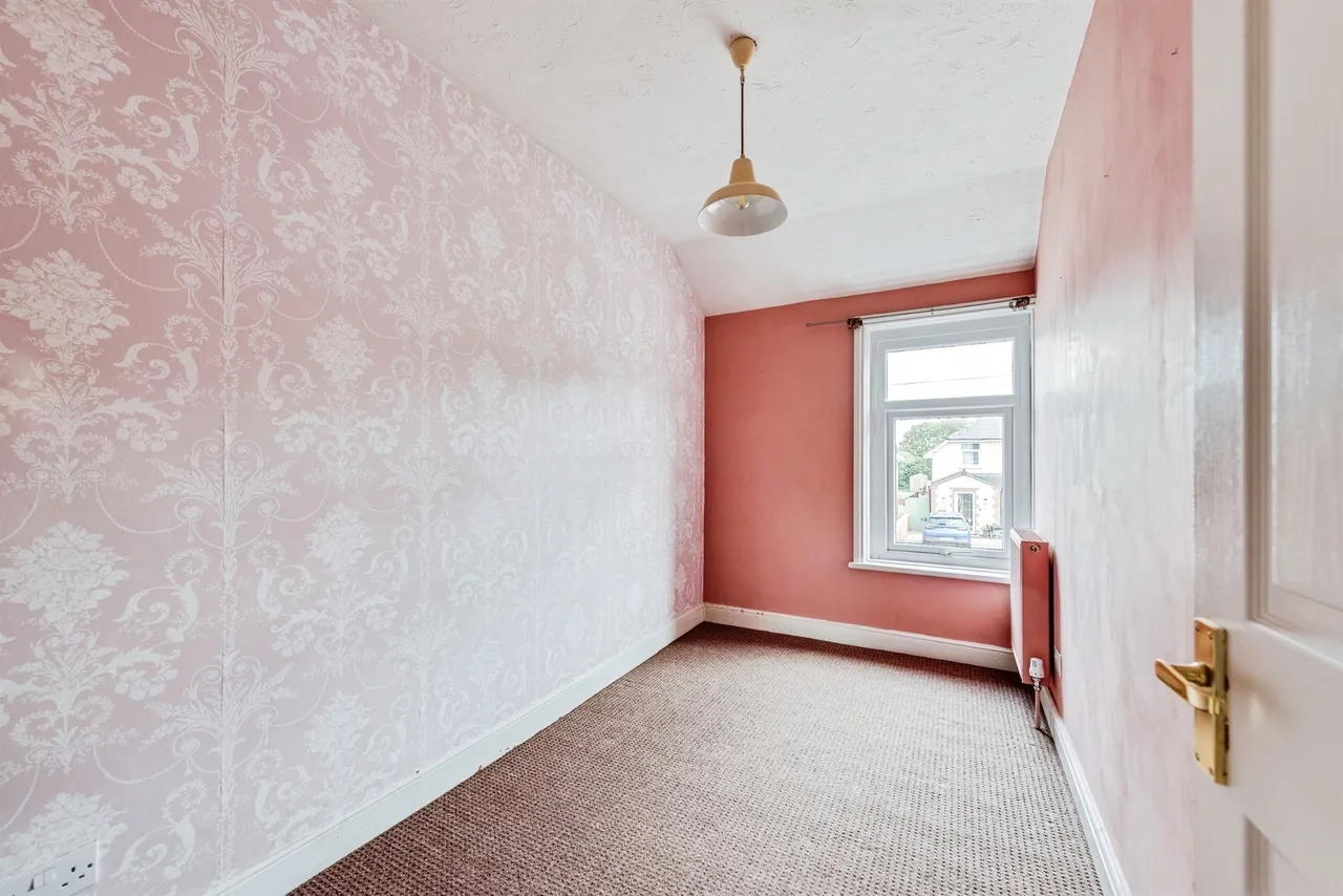 Kingsdown Road, Swindon, SN2, photo 8