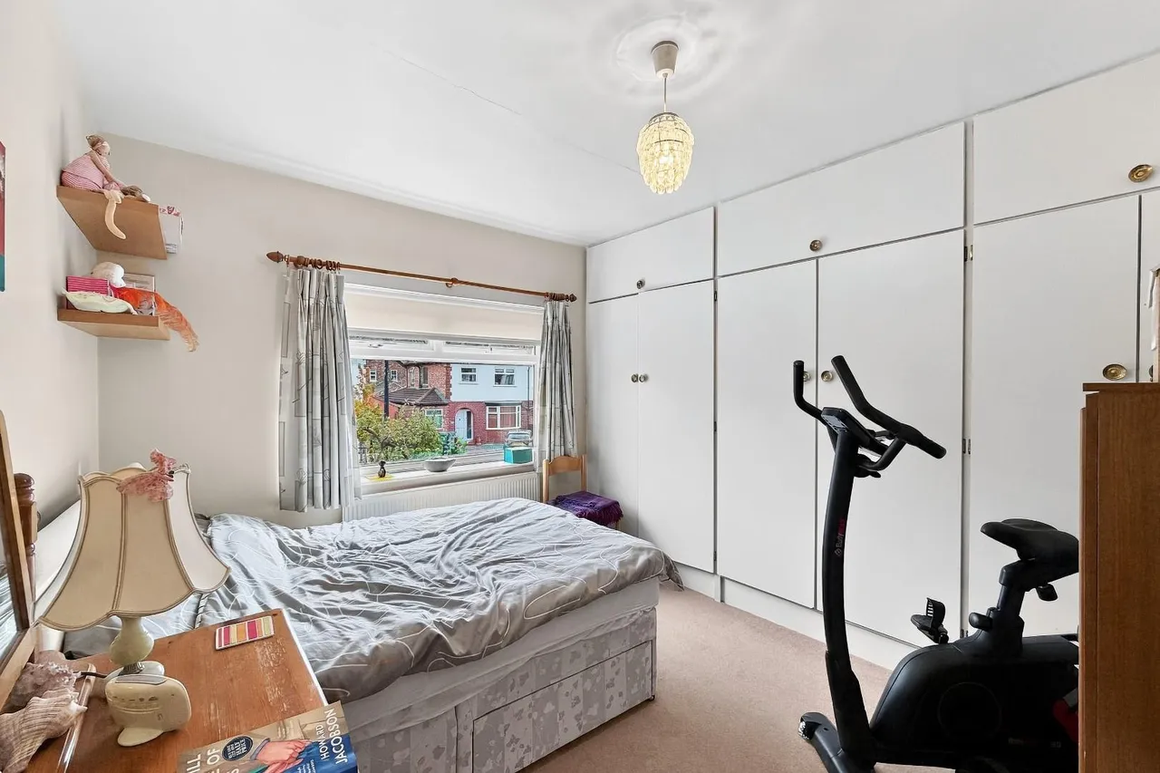 Hawthorn Avenue, Timperley, WA15, photo 21