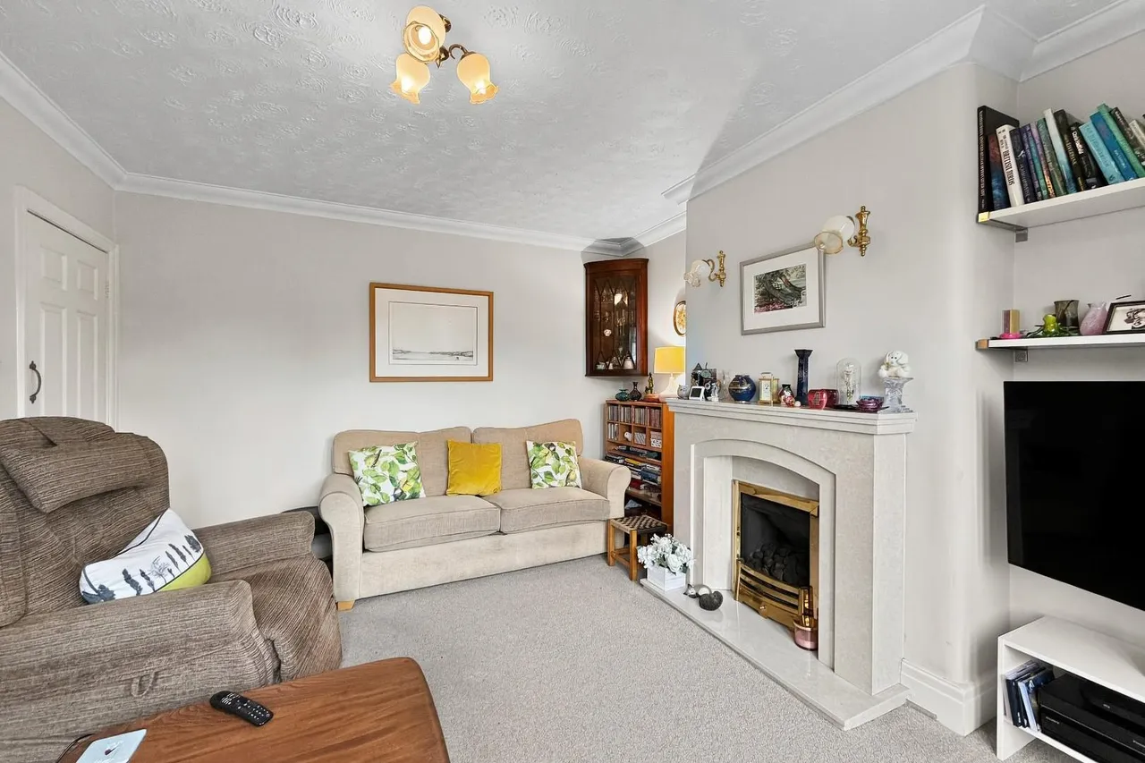 Hawthorn Avenue, Timperley, WA15, photo 7