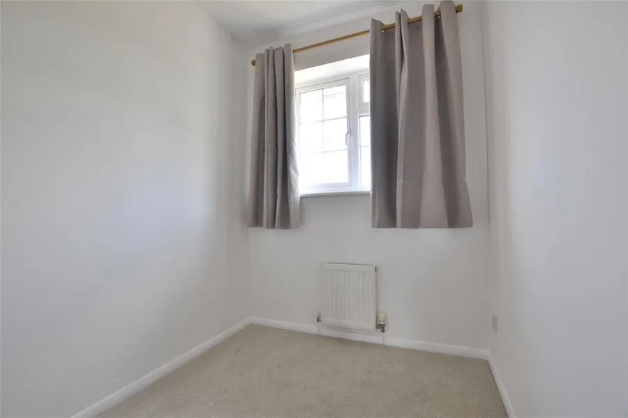 St. Vincent Way, Churchdown, GL3, photo 8