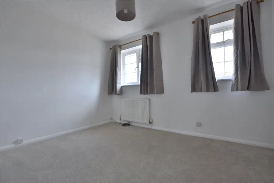 St. Vincent Way, Churchdown, GL3, photo 11