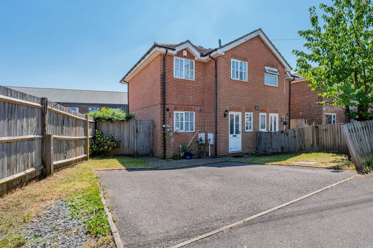 Victoria Road, Crowborough, TN6, photo 15