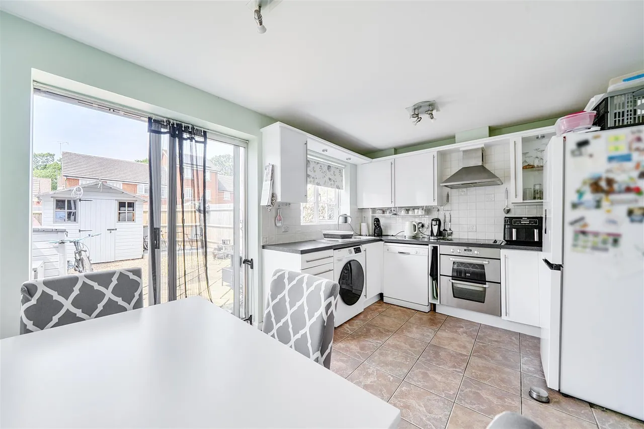Thyme Avenue, Whiteley, photo 5