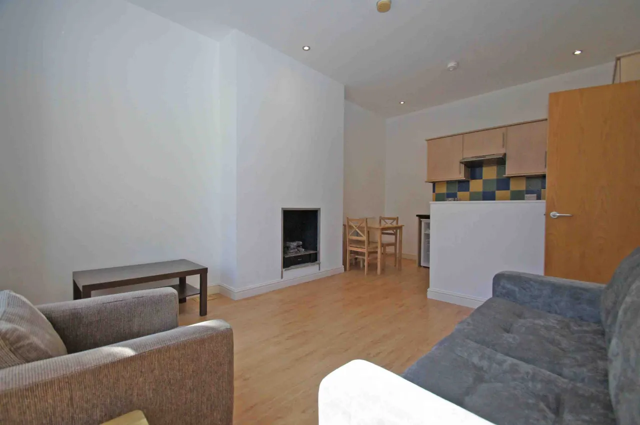 Clarendon Road, Leeds, LS2, photo 8