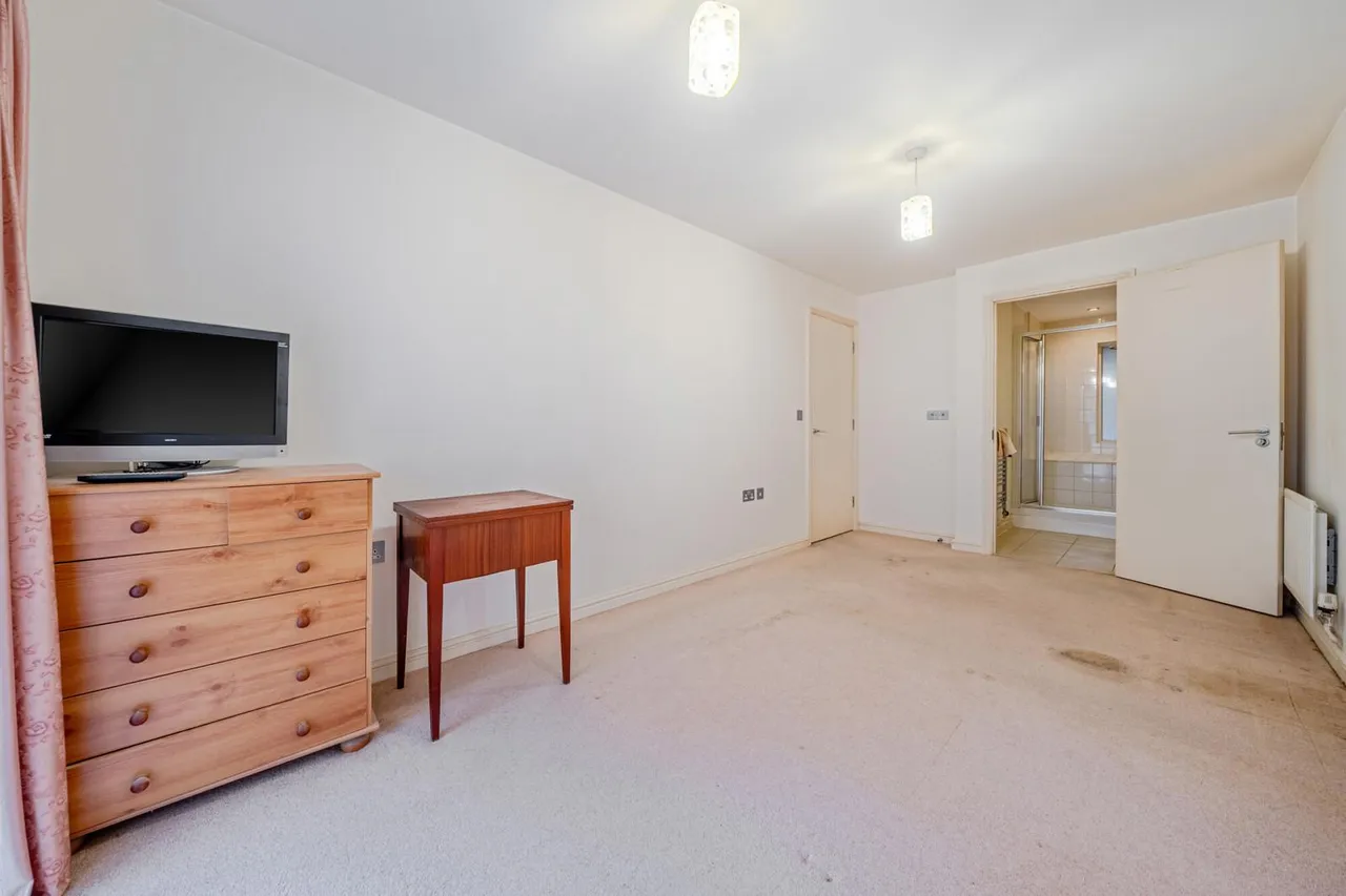 Boundary Lane, SE17, photo 6
