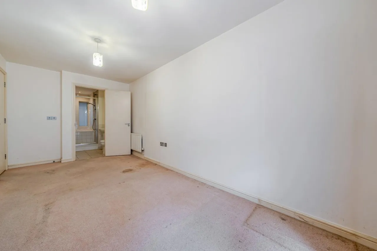 Boundary Lane, SE17, photo 16