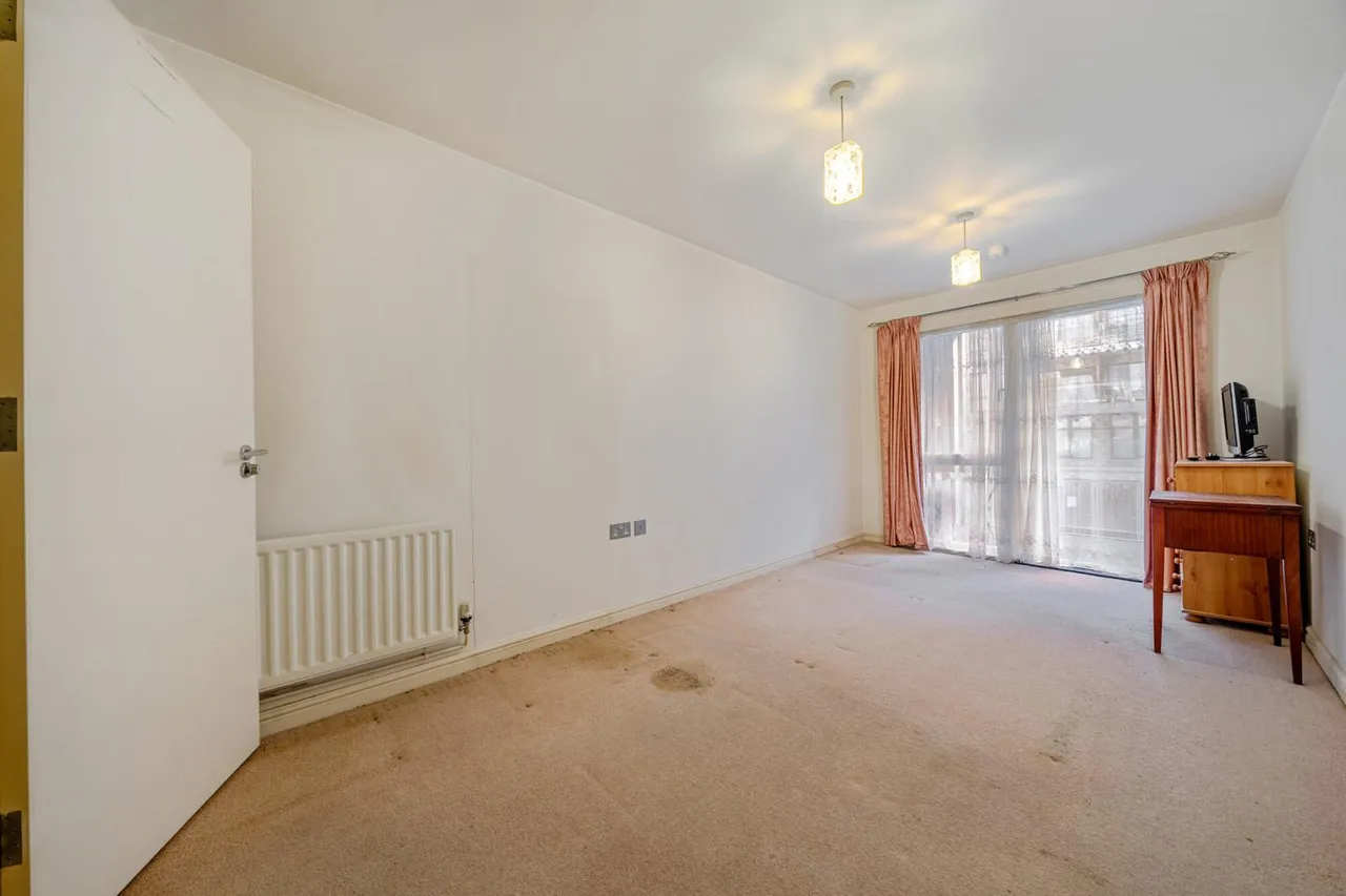 Boundary Lane, SE17, photo 15