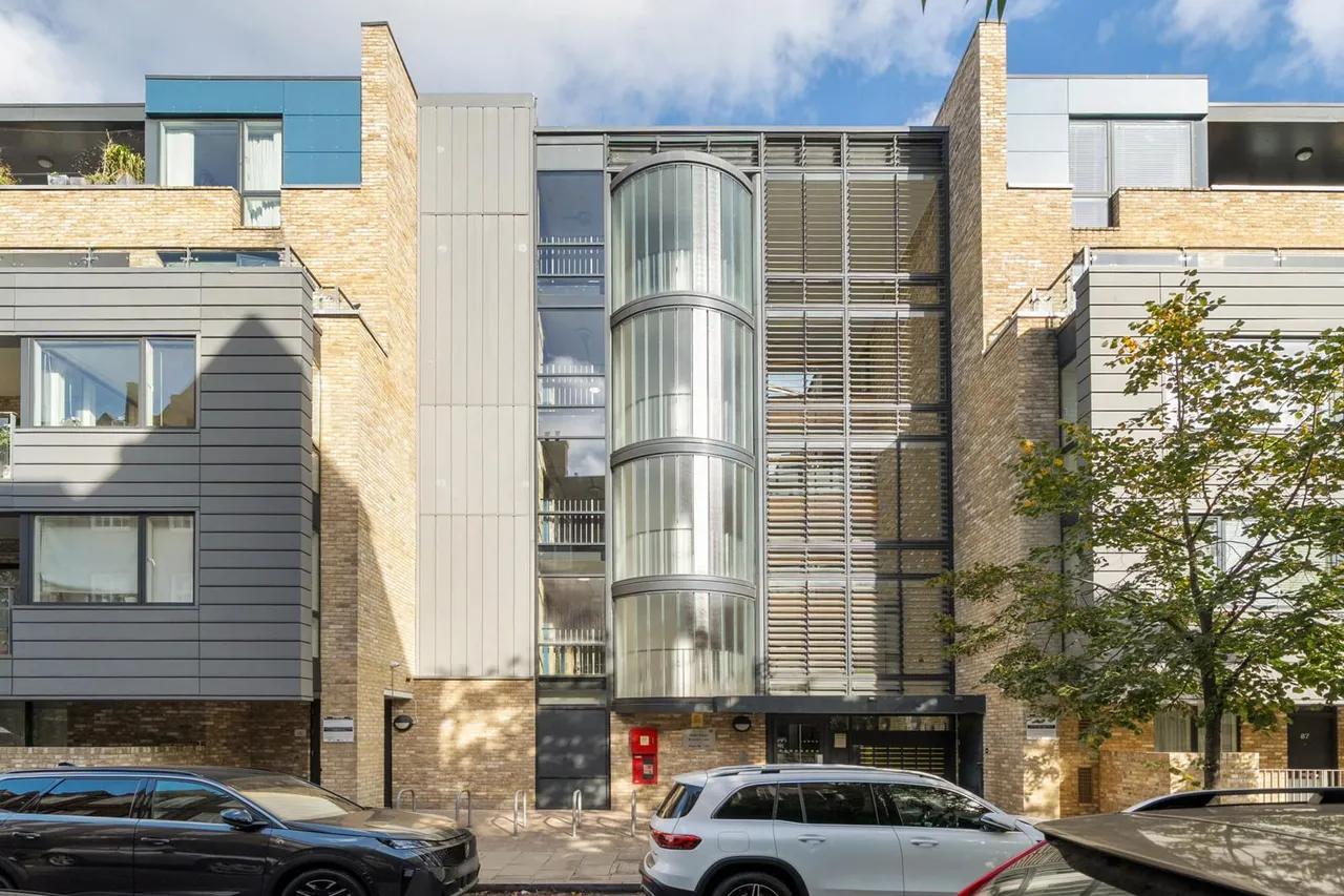 Boundary Lane, SE17, photo 18