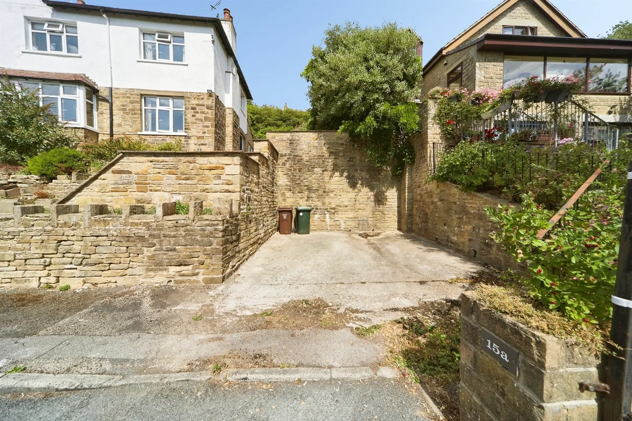 Ridgemount Road, Riddlesden, Keighley, photo 4