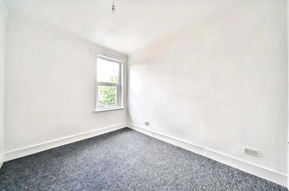 Tweedmouth Road, London, E13, photo 7