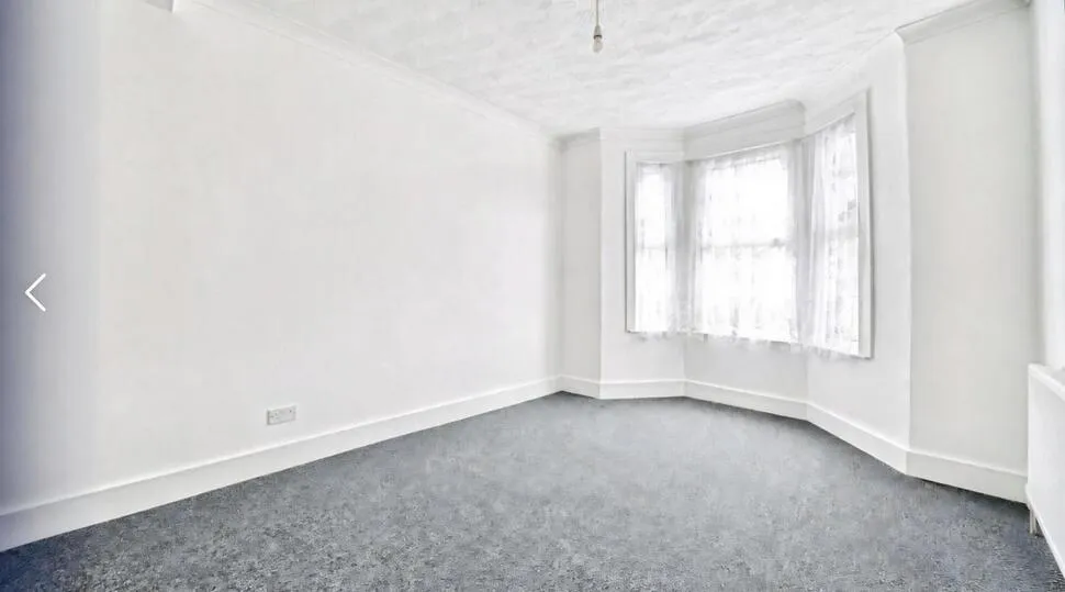 Tweedmouth Road, London, E13, photo 8