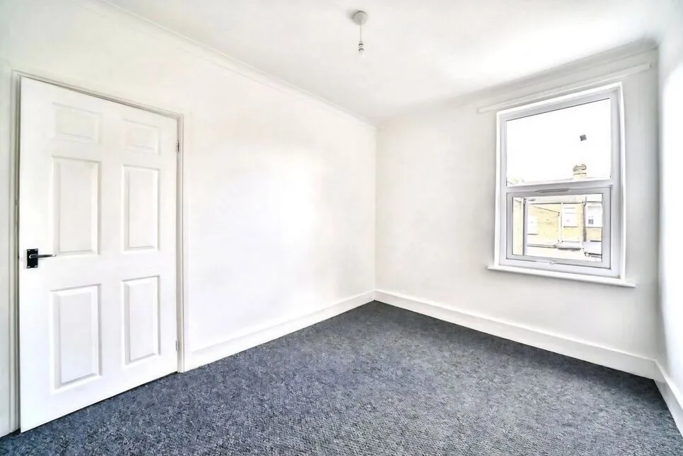 Tweedmouth Road, London, E13, photo 6
