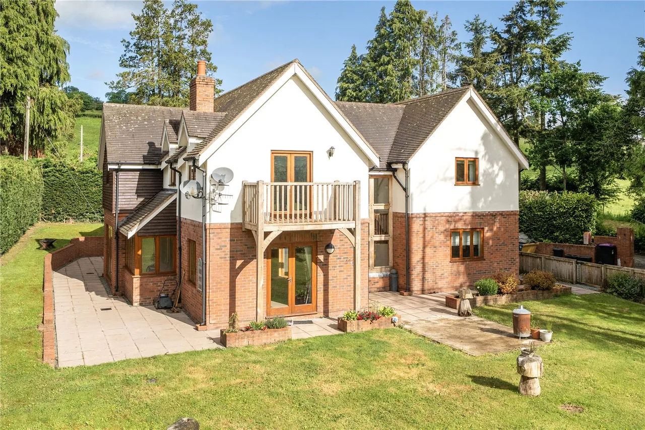 5 bed house for sale — Colebatch, Bishops Castle, Shropshire, SY9 5JY
