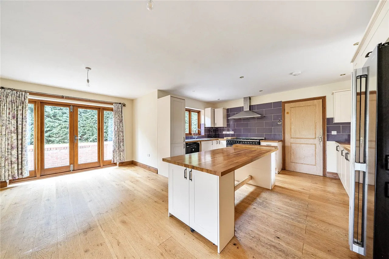 Colebatch, Bishops Castle, Shropshire, SY9 5JY, photo 4