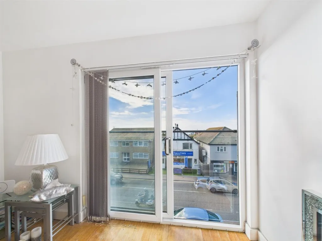 Keymer Avenue, Peacehaven, BN10, photo 6
