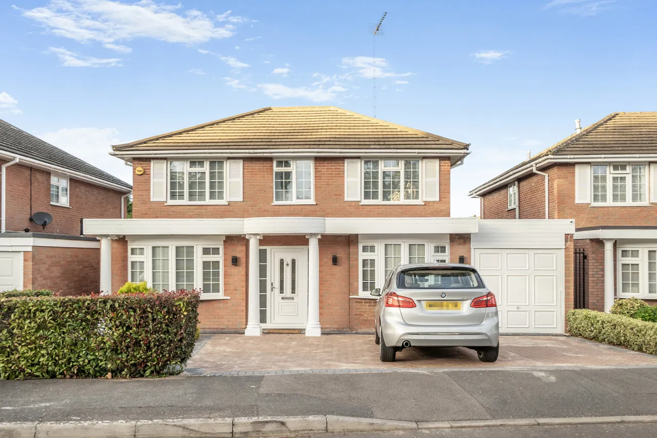 4 bed house for sale, Leavesden Road, Stanmore, HA7