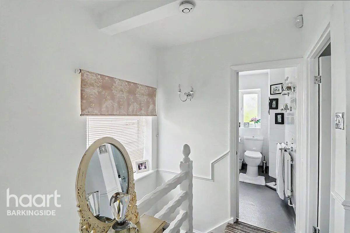 Marston Road, Clayhall, IG5, photo 10