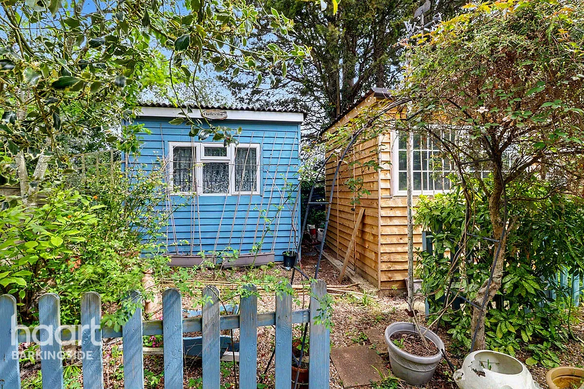 Marston Road, Clayhall, IG5, photo 25