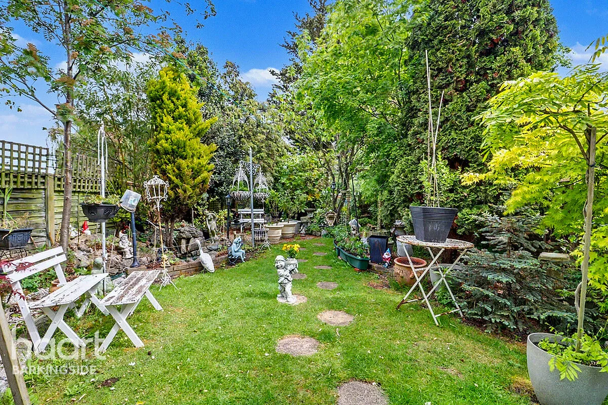 Marston Road, Clayhall, IG5, photo 21