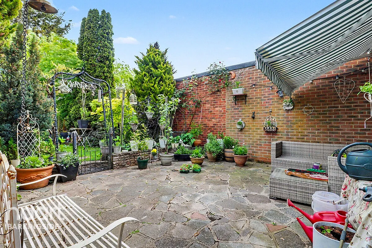 Marston Road, Clayhall, IG5, photo 19
