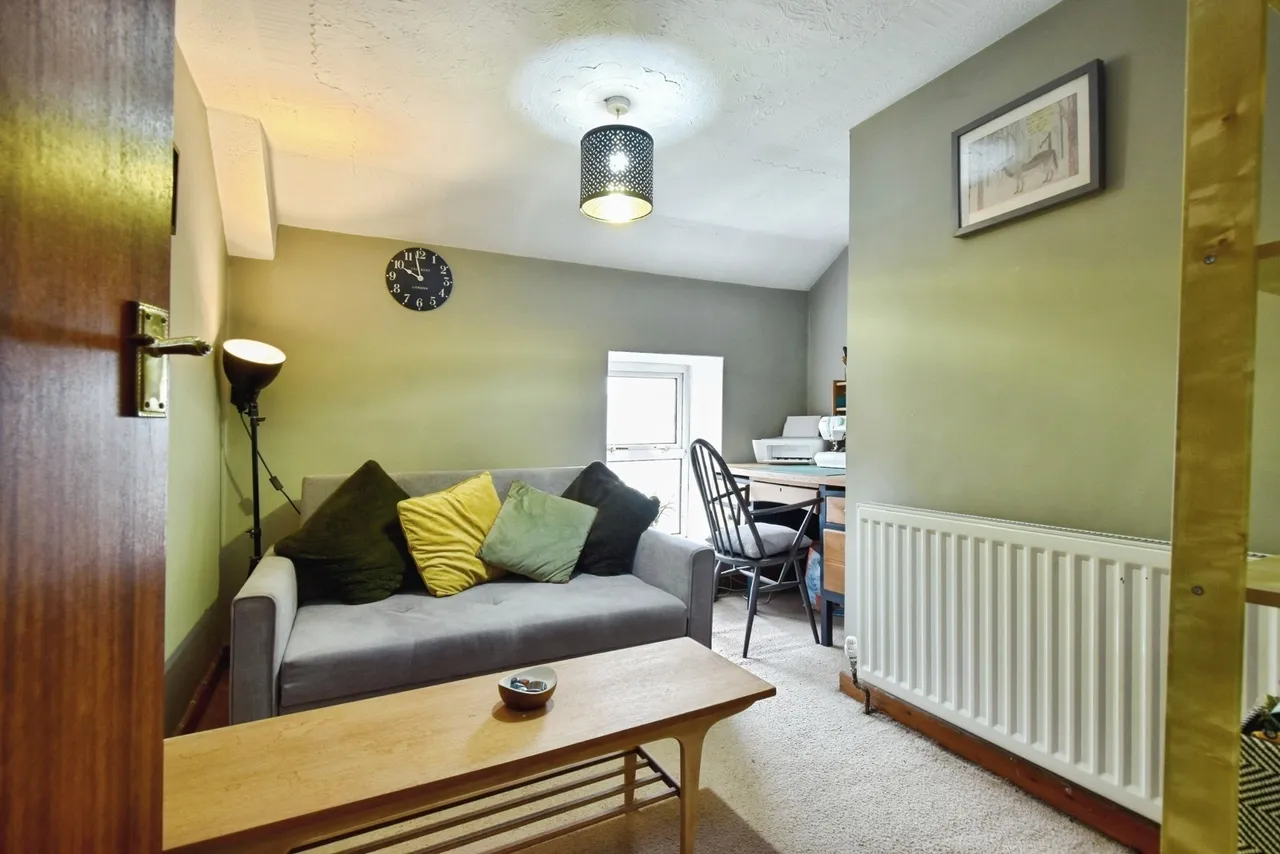Gwilym Road, Cwmllynfell, SA9, photo 13