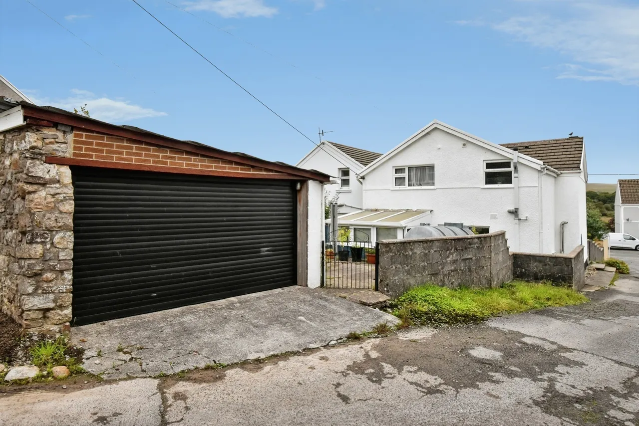 Gwilym Road, Cwmllynfell, SA9, photo 17