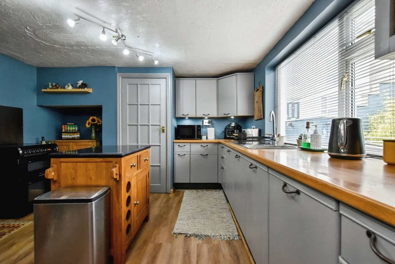 Gwilym Road, Cwmllynfell, SA9, photo 7